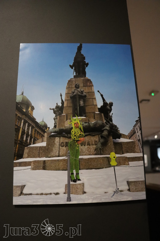Fotorelacja: Wernisaż wystawy „Między linią a formą II” w MOK Zawiercie