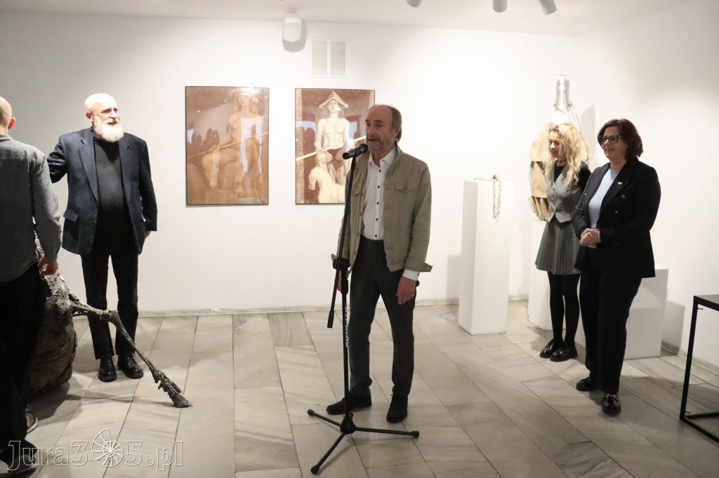Fotorelacja: Wernisaż wystawy „Między linią a formą II” w MOK Zawiercie
