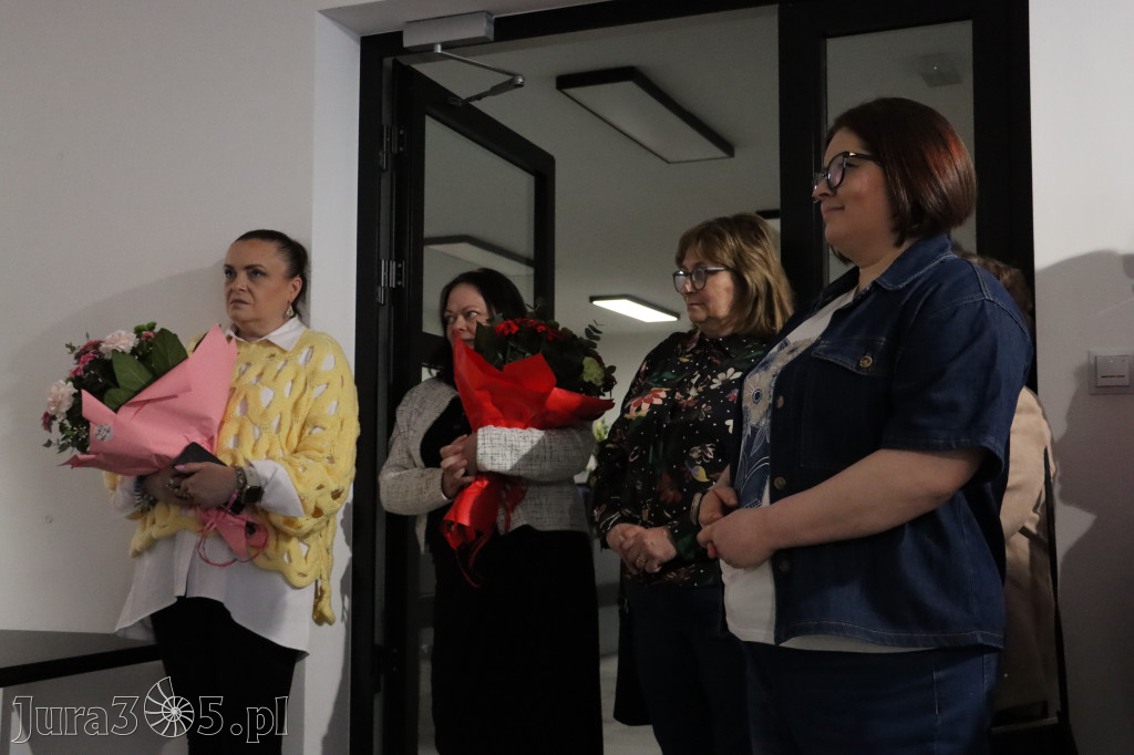Fotorelacja: Wernisaż wystawy „Między linią a formą II” w MOK Zawiercie