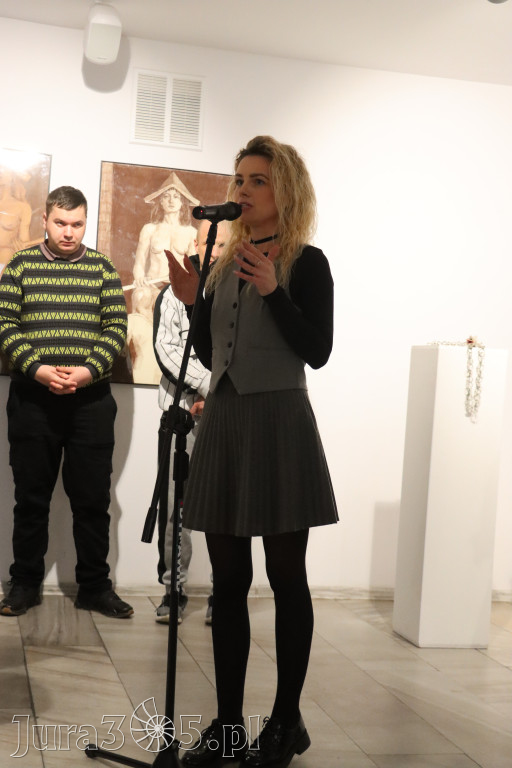 Fotorelacja: Wernisaż wystawy „Między linią a formą II” w MOK Zawiercie