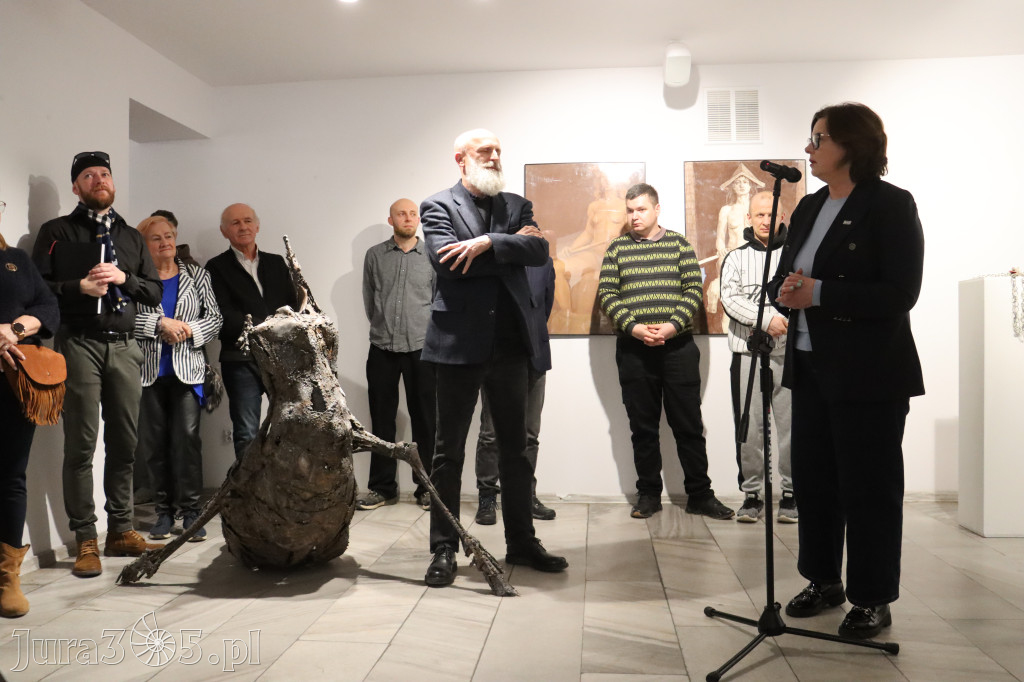 Fotorelacja: Wernisaż wystawy „Między linią a formą II” w MOK Zawiercie