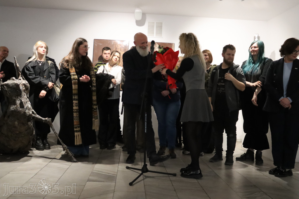 Fotorelacja: Wernisaż wystawy „Między linią a formą II” w MOK Zawiercie