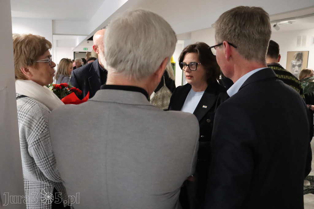 Fotorelacja: Wernisaż wystawy „Między linią a formą II” w MOK Zawiercie