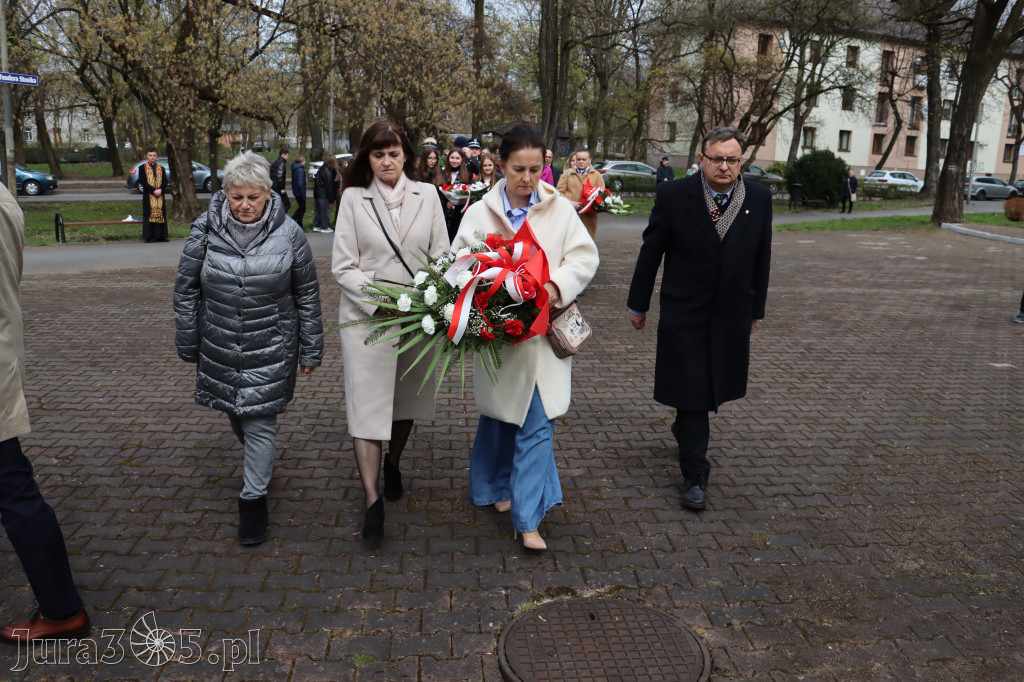 Fotorelacja: Obchody 86. rocznicy Zbrodni Katyńskiej w Zawierciu