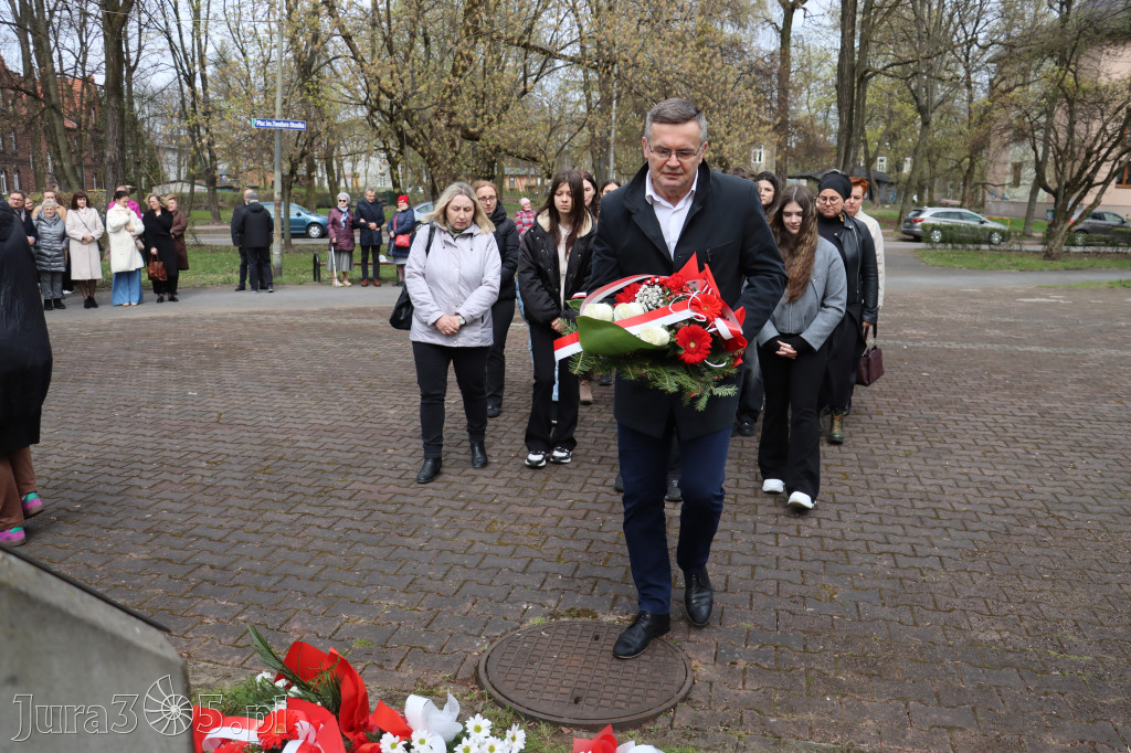 Fotorelacja: Obchody 86. rocznicy Zbrodni Katyńskiej w Zawierciu