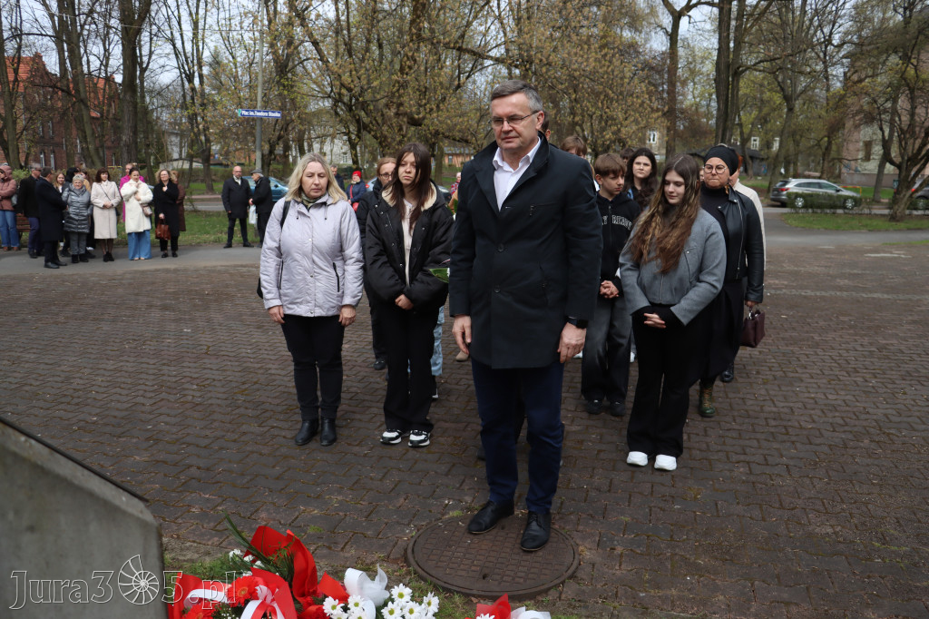 Fotorelacja: Obchody 86. rocznicy Zbrodni Katyńskiej w Zawierciu