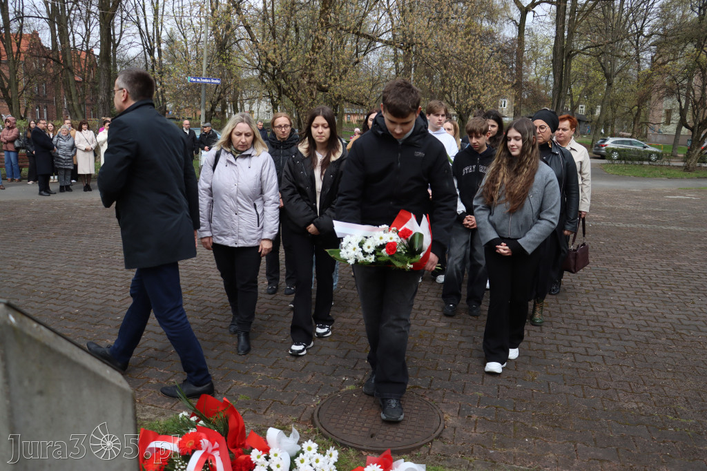 Fotorelacja: Obchody 86. rocznicy Zbrodni Katyńskiej w Zawierciu