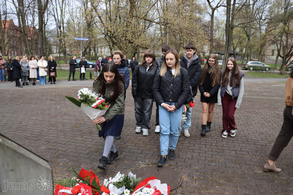 Fotorelacja: Obchody 86. rocznicy Zbrodni Katyńskiej w Zawierciu