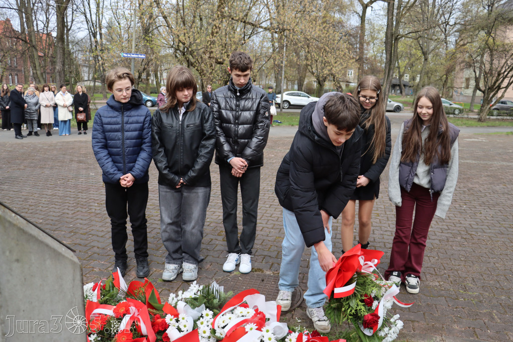 Fotorelacja: Obchody 86. rocznicy Zbrodni Katyńskiej w Zawierciu