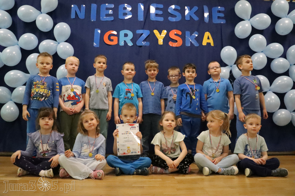 Fotorelacja: NIEBIESKIE IGRZYSKA w Przedszkolu Integracyjnym nr 3 w Zawierciu