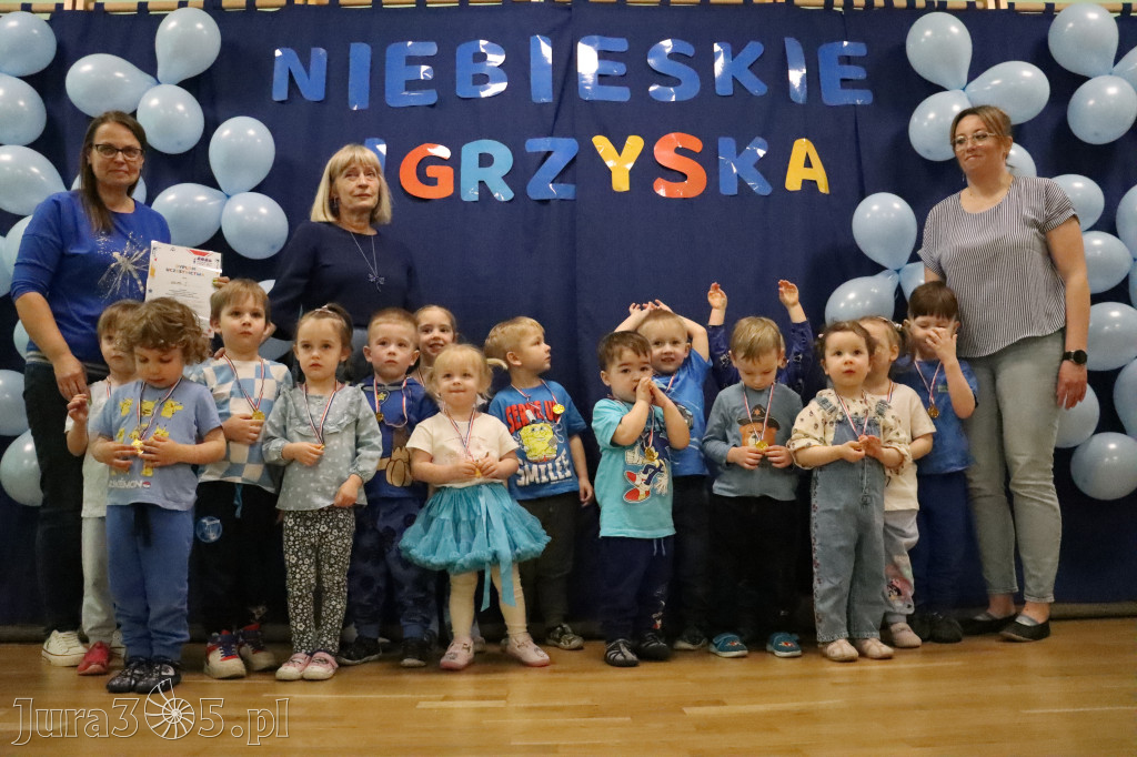 Fotorelacja: NIEBIESKIE IGRZYSKA w Przedszkolu Integracyjnym nr 3 w Zawierciu