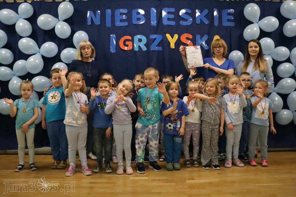 Fotorelacja: NIEBIESKIE IGRZYSKA w Przedszkolu Integracyjnym nr 3 w Zawierciu