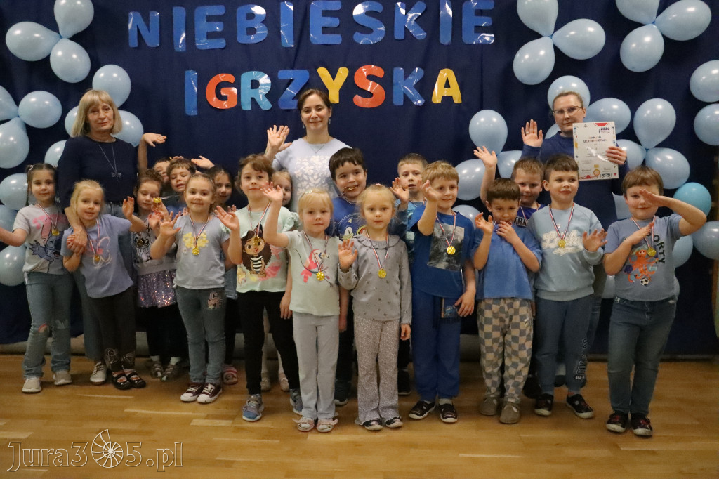 Fotorelacja: NIEBIESKIE IGRZYSKA w Przedszkolu Integracyjnym nr 3 w Zawierciu