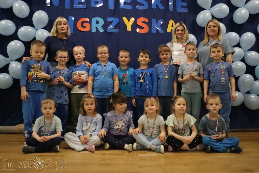 Fotorelacja: NIEBIESKIE IGRZYSKA w Przedszkolu Integracyjnym nr 3 w Zawierciu