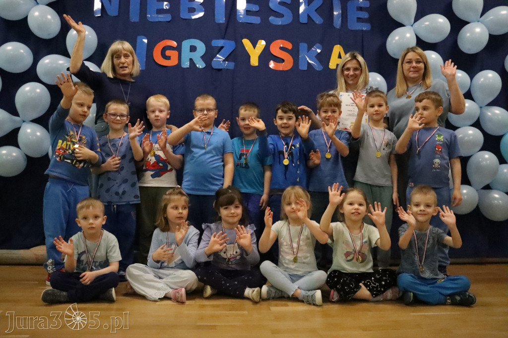 Fotorelacja: NIEBIESKIE IGRZYSKA w Przedszkolu Integracyjnym nr 3 w Zawierciu