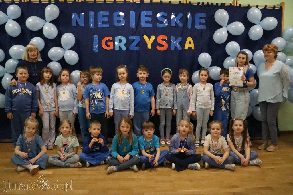 Fotorelacja: NIEBIESKIE IGRZYSKA w Przedszkolu Integracyjnym nr 3 w Zawierciu