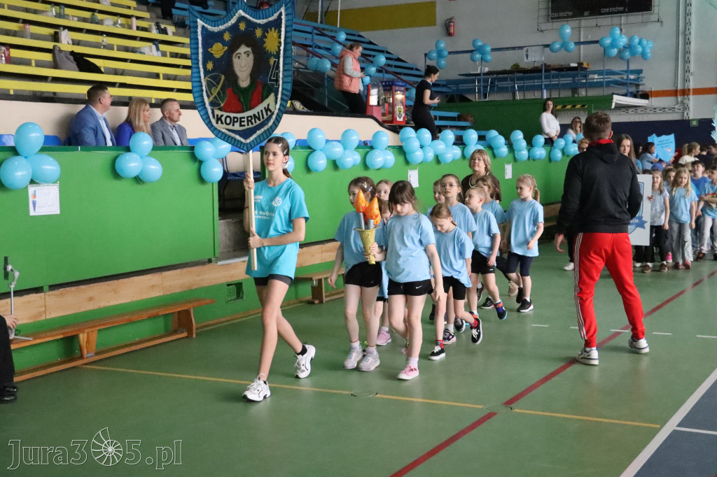 Fotorelacja I: Niebieskie Igrzyska zorganizowane przez SP4 w Zawierciu