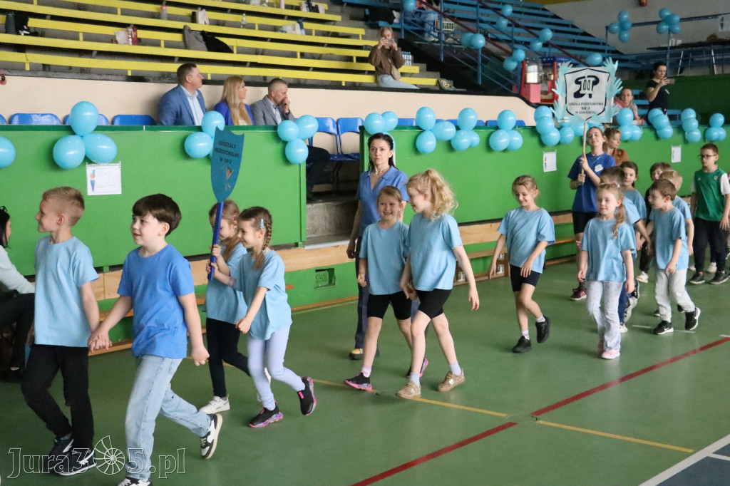 Fotorelacja I: Niebieskie Igrzyska zorganizowane przez SP4 w Zawierciu