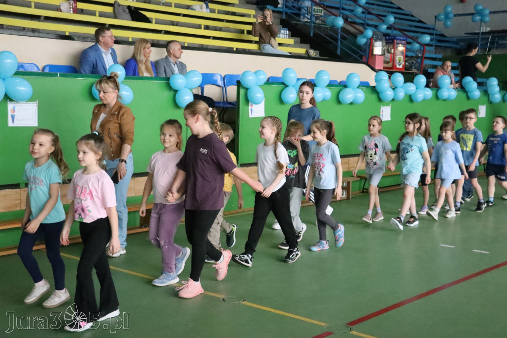 Fotorelacja I: Niebieskie Igrzyska zorganizowane przez SP4 w Zawierciu