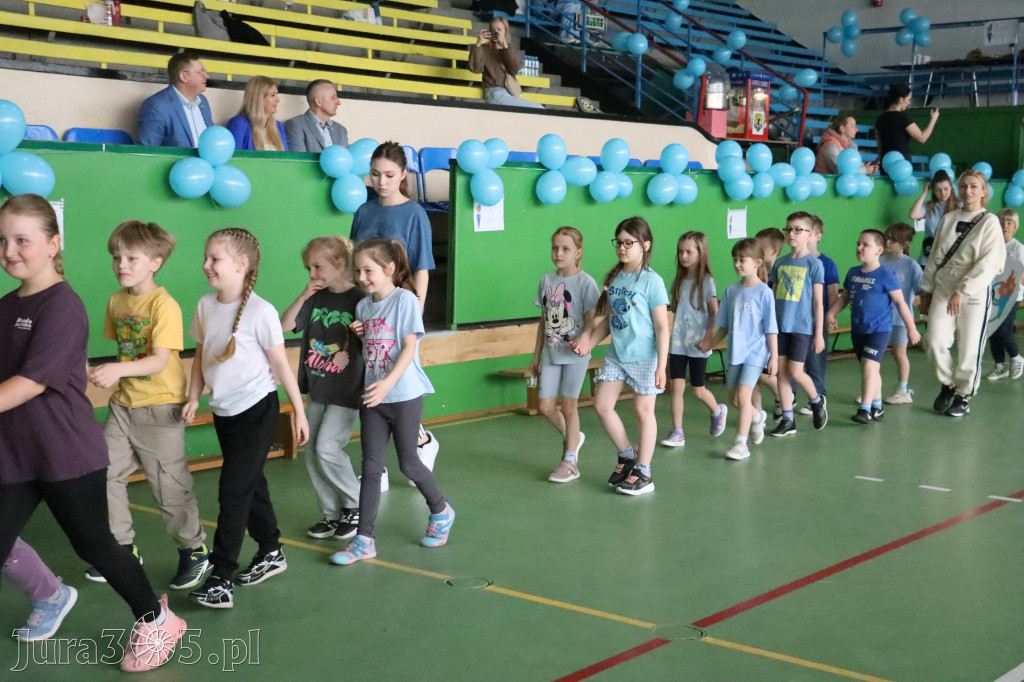 Fotorelacja I: Niebieskie Igrzyska zorganizowane przez SP4 w Zawierciu