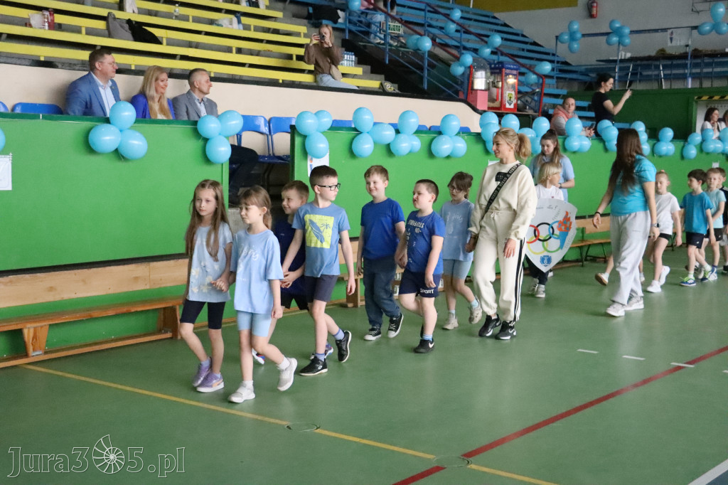 Fotorelacja I: Niebieskie Igrzyska zorganizowane przez SP4 w Zawierciu