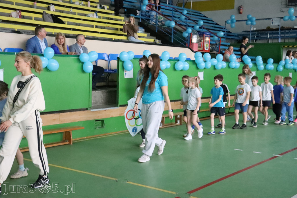 Fotorelacja I: Niebieskie Igrzyska zorganizowane przez SP4 w Zawierciu