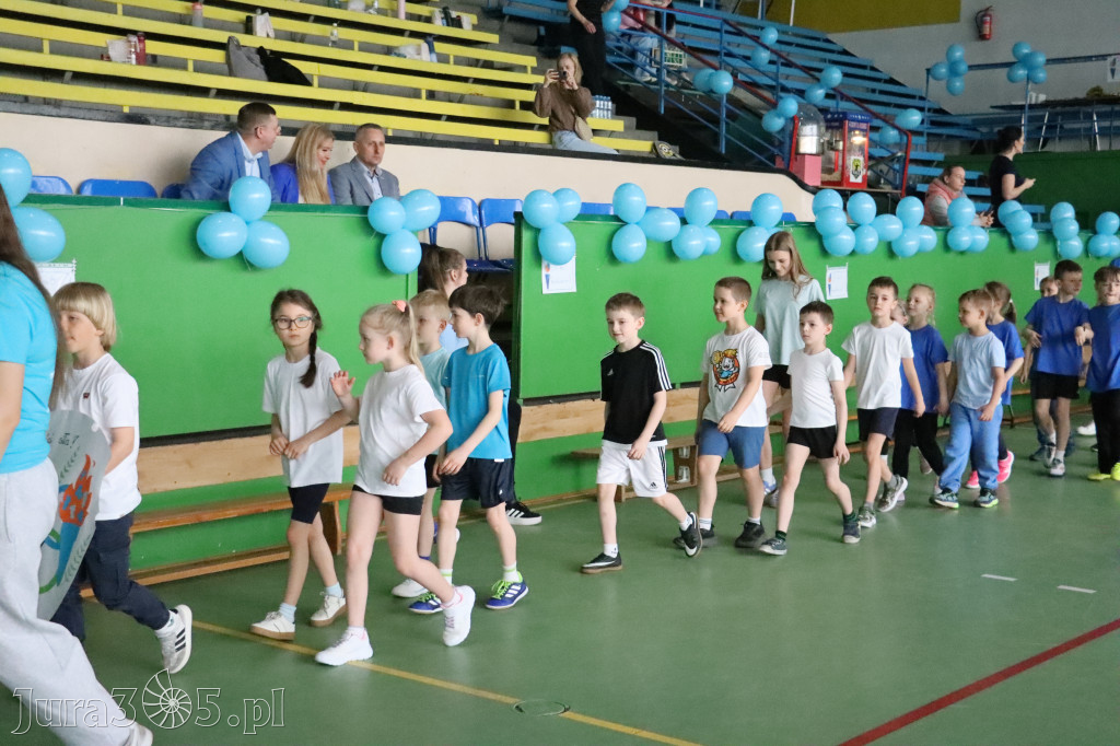 Fotorelacja I: Niebieskie Igrzyska zorganizowane przez SP4 w Zawierciu