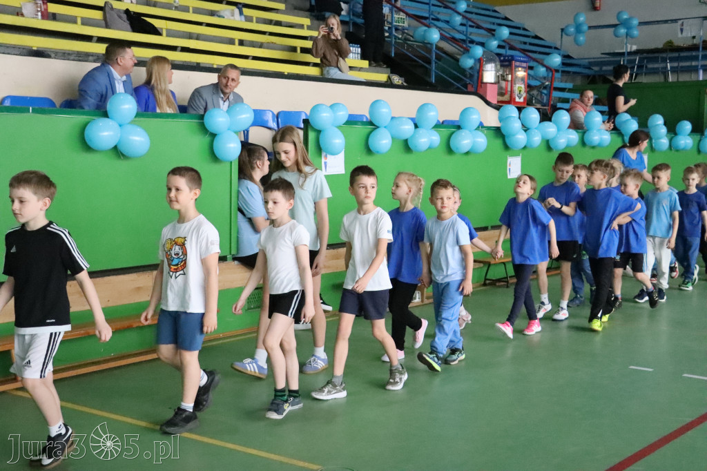 Fotorelacja I: Niebieskie Igrzyska zorganizowane przez SP4 w Zawierciu