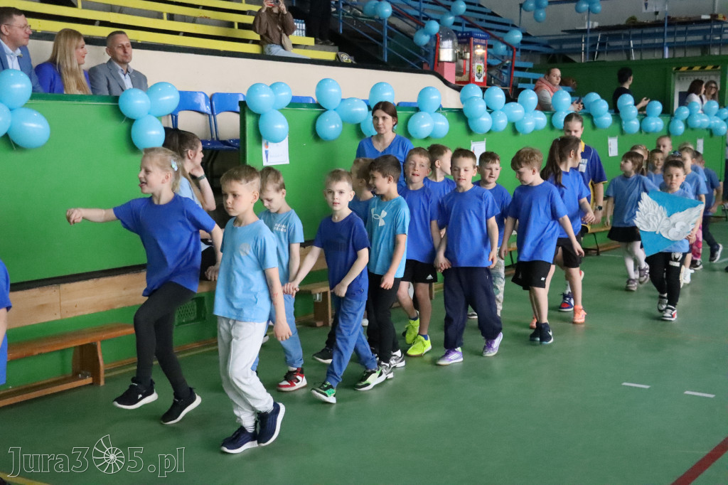 Fotorelacja I: Niebieskie Igrzyska zorganizowane przez SP4 w Zawierciu