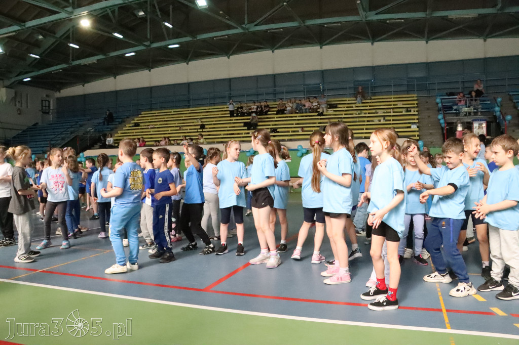 Fotorelacja I: Niebieskie Igrzyska zorganizowane przez SP4 w Zawierciu