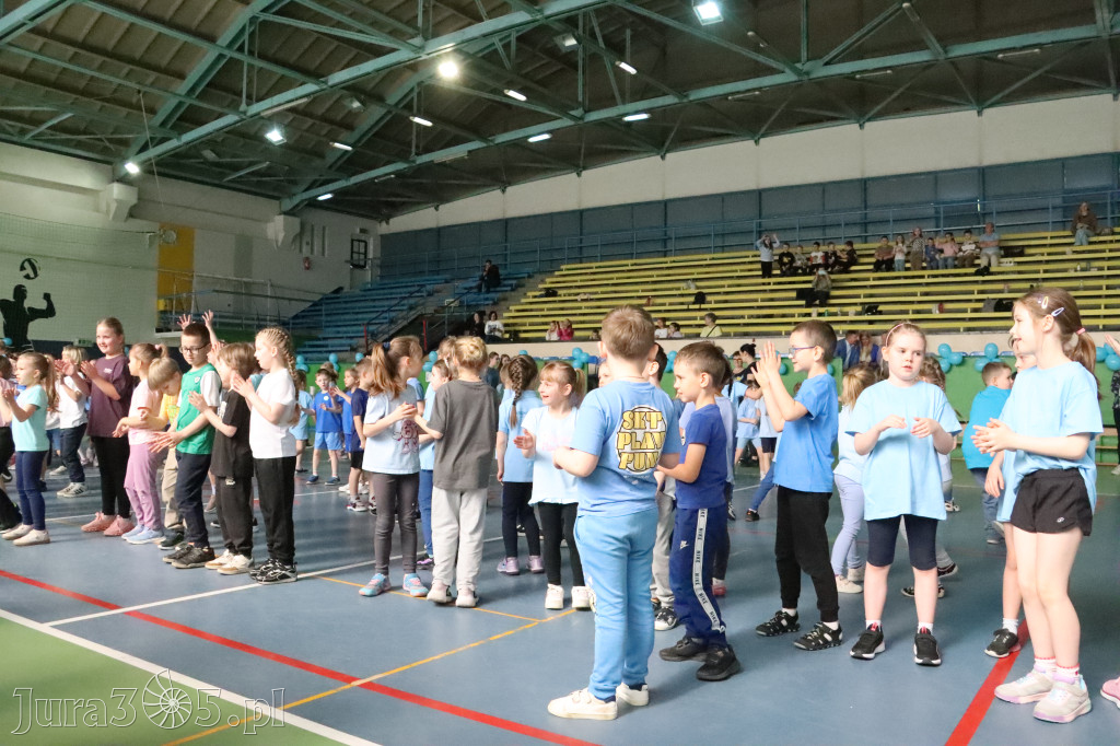 Fotorelacja I: Niebieskie Igrzyska zorganizowane przez SP4 w Zawierciu