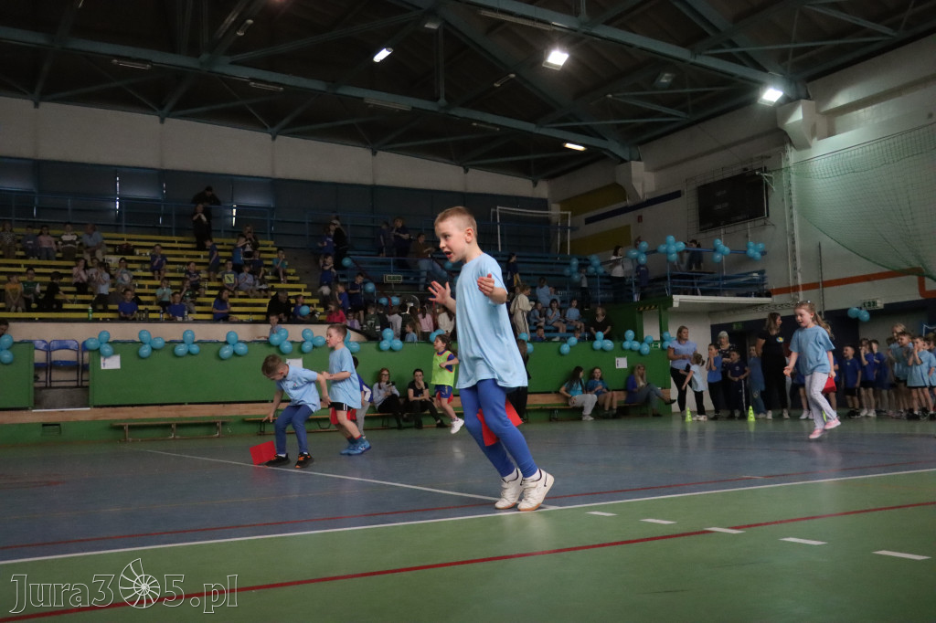 Fotorelacja II: Niebieskie Igrzyska zorganizowane przez SP4 w Zawierciu
