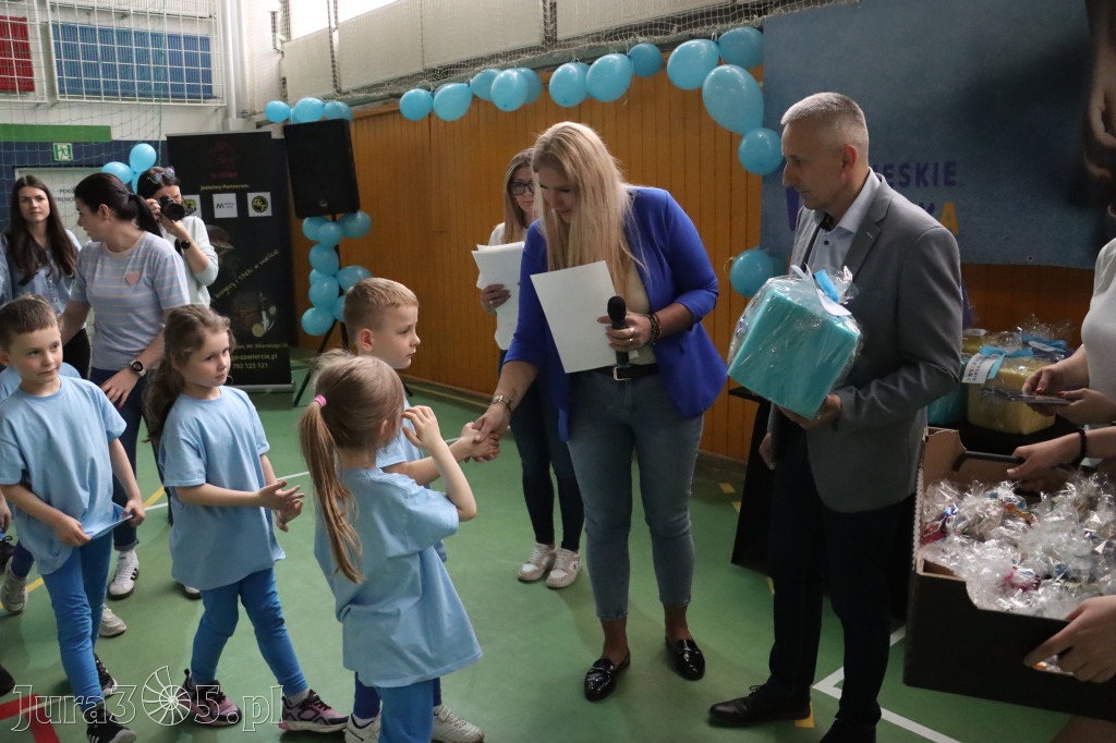 Fotorelacja II: Niebieskie Igrzyska zorganizowane przez SP4 w Zawierciu