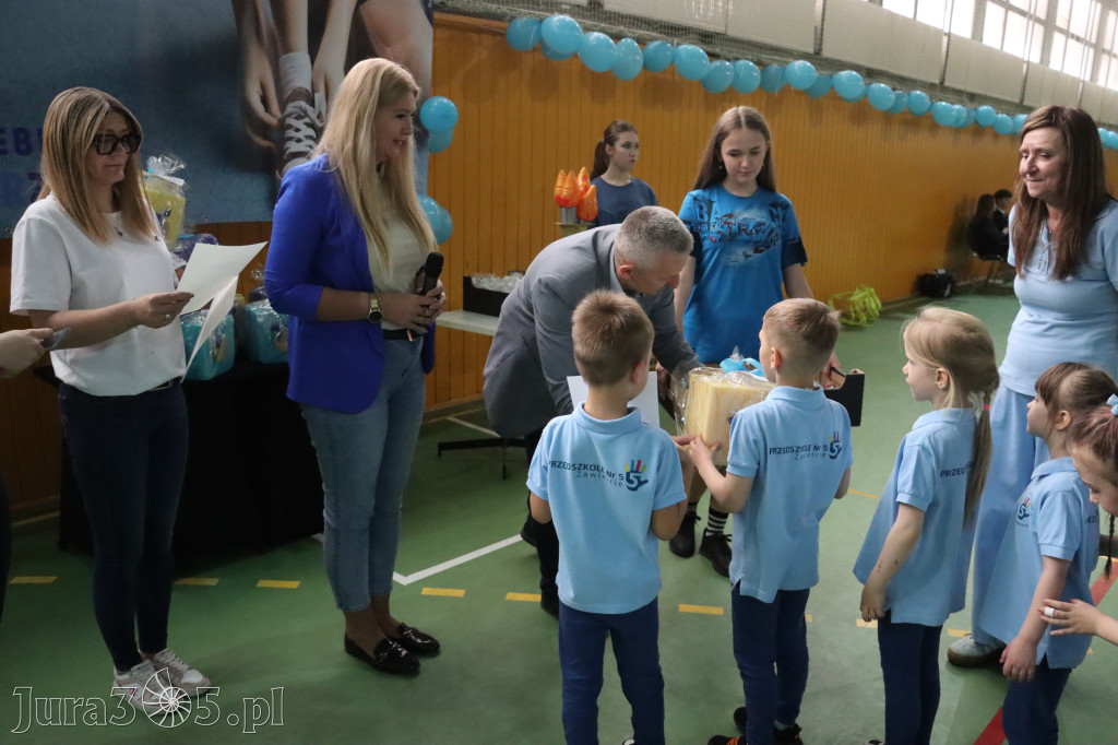 Fotorelacja II: Niebieskie Igrzyska zorganizowane przez SP4 w Zawierciu