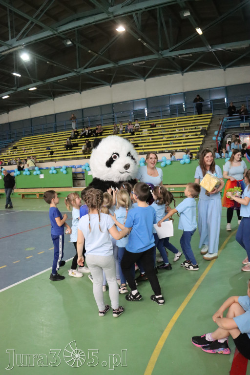 Fotorelacja II: Niebieskie Igrzyska zorganizowane przez SP4 w Zawierciu