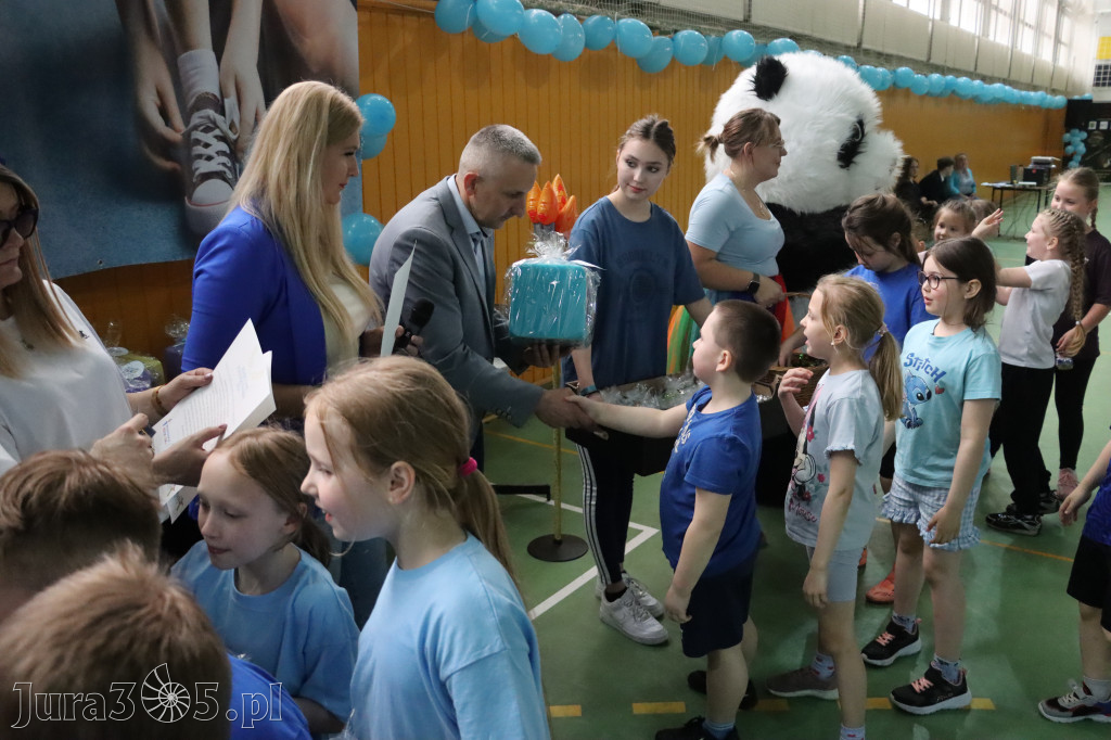 Fotorelacja II: Niebieskie Igrzyska zorganizowane przez SP4 w Zawierciu