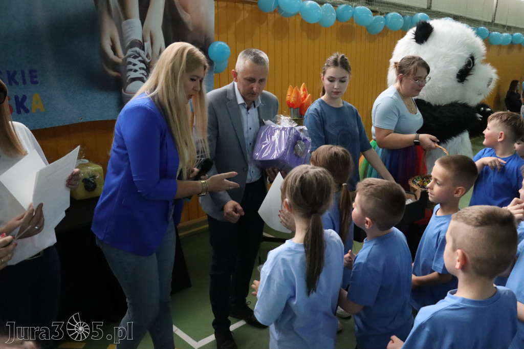 Fotorelacja II: Niebieskie Igrzyska zorganizowane przez SP4 w Zawierciu