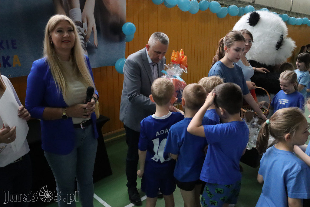Fotorelacja II: Niebieskie Igrzyska zorganizowane przez SP4 w Zawierciu