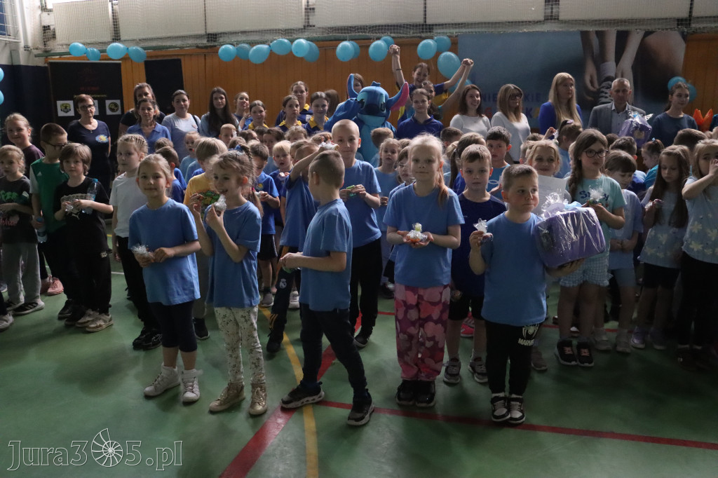 Fotorelacja II: Niebieskie Igrzyska zorganizowane przez SP4 w Zawierciu