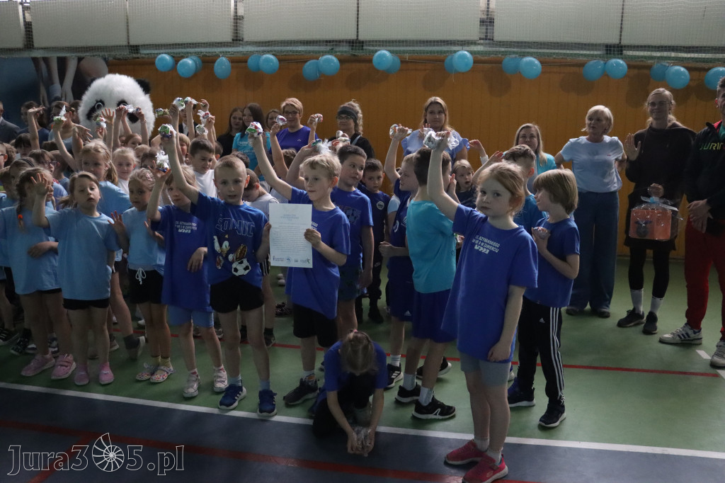 Fotorelacja II: Niebieskie Igrzyska zorganizowane przez SP4 w Zawierciu