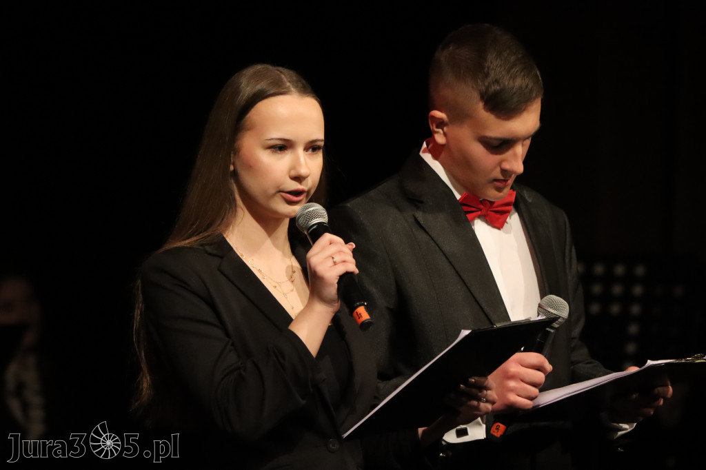 Fotorelacja I: Zakończenie roku szkolnego klas maturalnych I LO w Zawierciu