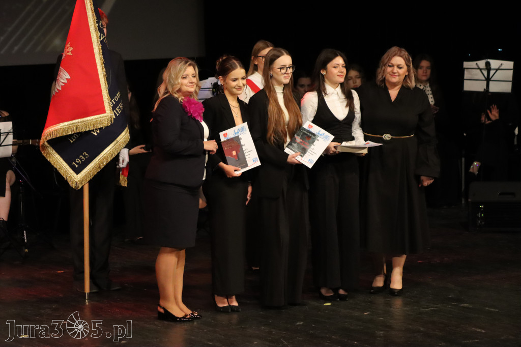 Fotorelacja I: Zakończenie roku szkolnego klas maturalnych I LO w Zawierciu