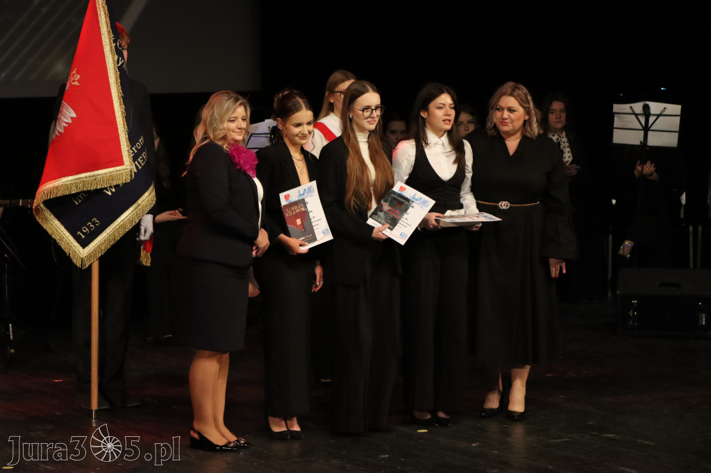 Fotorelacja I: Zakończenie roku szkolnego klas maturalnych I LO w Zawierciu