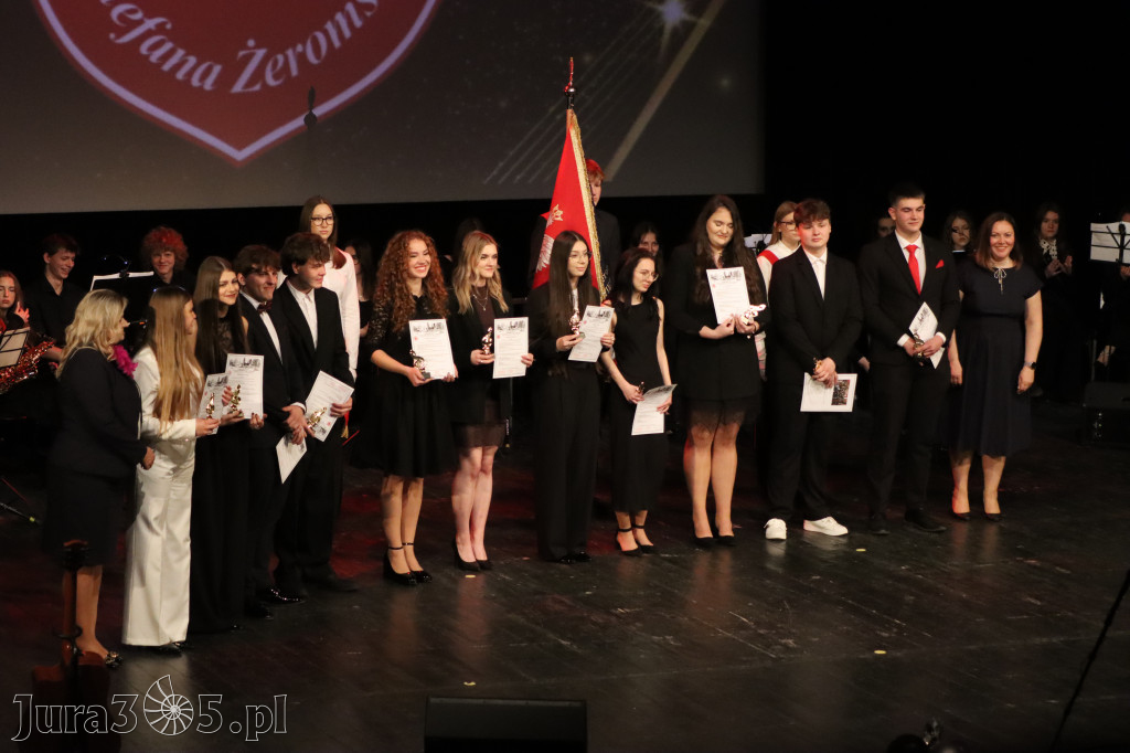 Fotorelacja II: Zakończenie roku szkolnego klas maturalnych I LO w Zawierciu