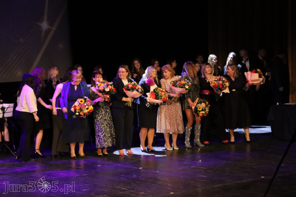 Fotorelacja III: Zakończenie roku szkolnego klas maturalnych I LO w Zawierciu