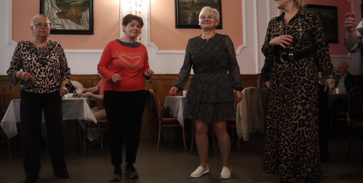 Fotorelacja: Wiosenna Potańcówka z DJ-em w Pałacyku nad Wartą w Zawierciu