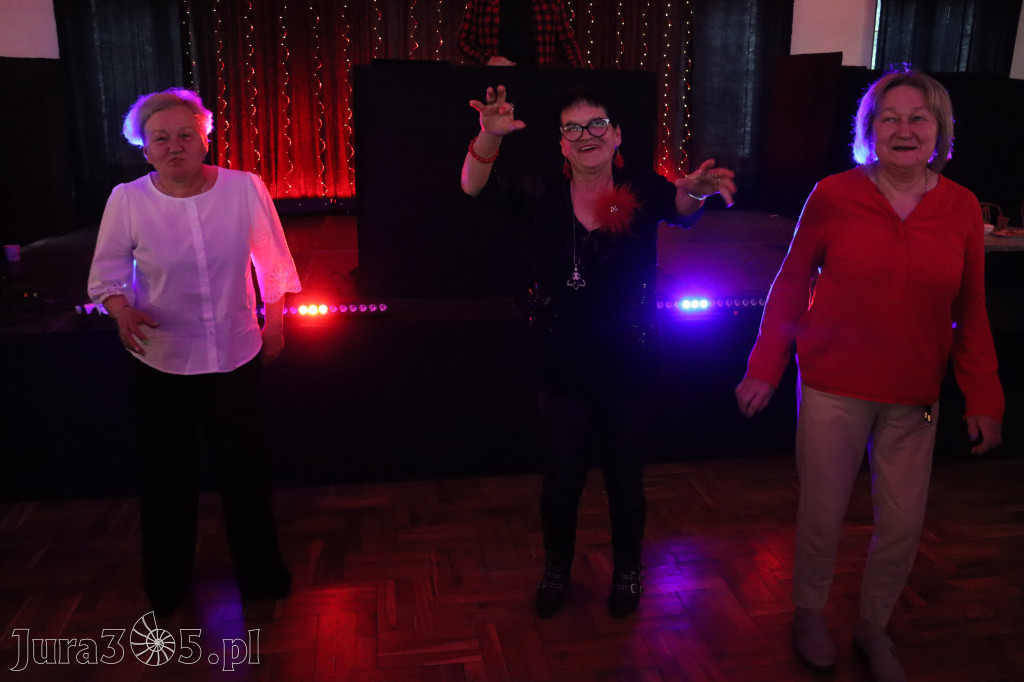 Fotorelacja: Wiosenna Potańcówka z DJ-em w Pałacyku nad Wartą w Zawierciu