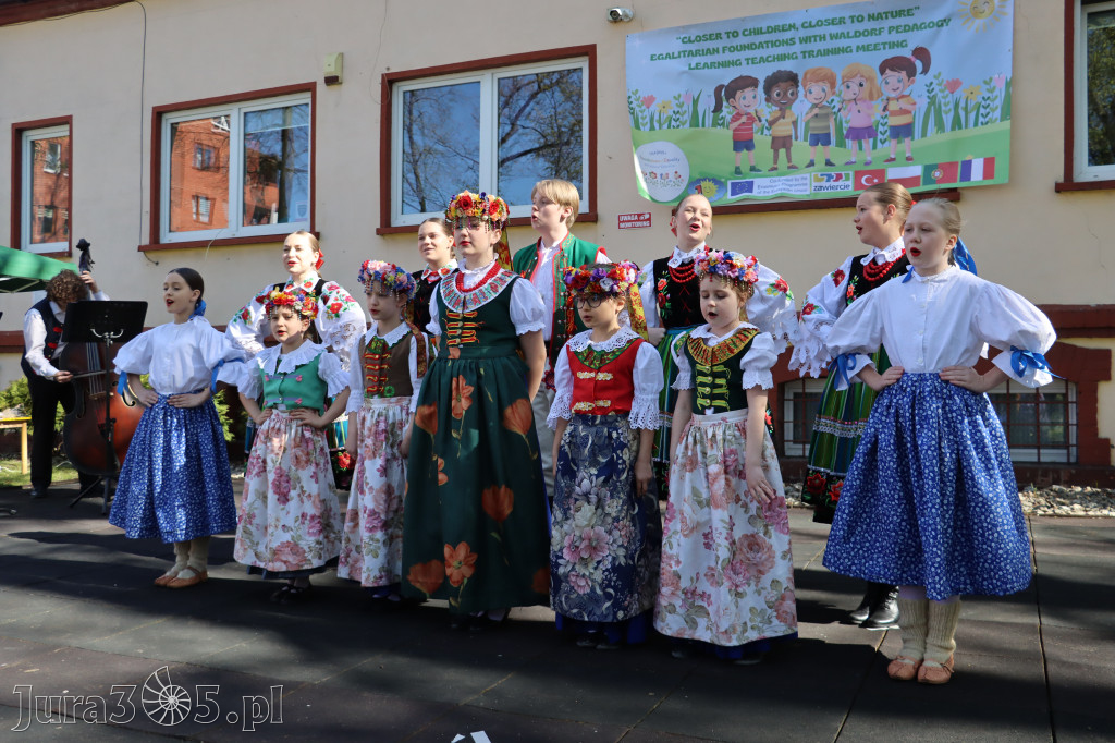 Fotorelacja: Powitanie partnerów projektu Erasmus+ w przedszkolu nr 1 w Zawierciu