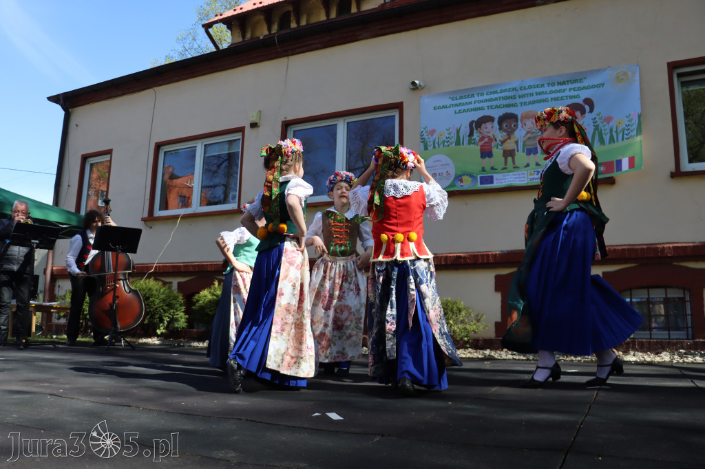 Fotorelacja: Powitanie partnerów projektu Erasmus+ w przedszkolu nr 1 w Zawierciu