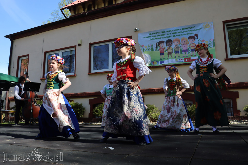 Fotorelacja: Powitanie partnerów projektu Erasmus+ w przedszkolu nr 1 w Zawierciu